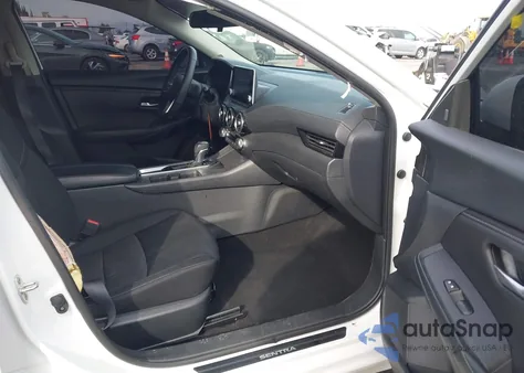 2024 Nissan Sentra Sv Xtronic Cvt z USA, uszkodzony, nr VIN 3N1AB8CV8RY209870